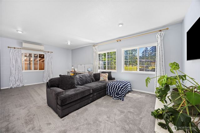 120 E Old Ranch Road, Allyn, WA 98524