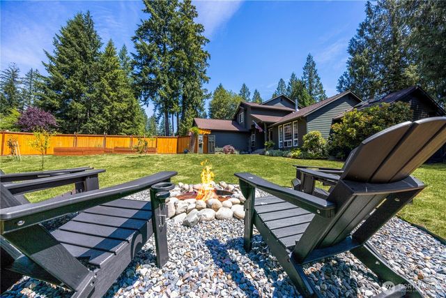 120 E Old Ranch Road, Allyn, WA 98524