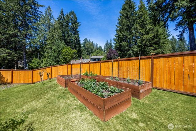 120 E Old Ranch Road, Allyn, WA 98524