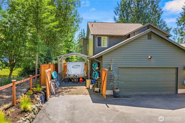 120 E Old Ranch Road, Allyn, WA 98524