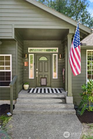 120 E Old Ranch Road, Allyn, WA 98524