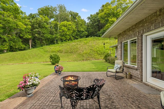 3056 Martin Hollow Rd, Culleoka, TN 38451