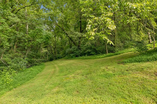 3056 Martin Hollow Rd, Culleoka, TN 38451