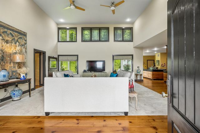 3056 Martin Hollow Rd, Culleoka, TN 38451