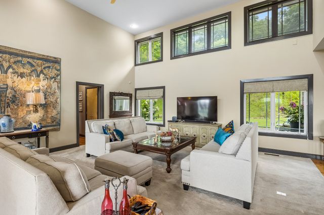 3056 Martin Hollow Rd, Culleoka, TN 38451