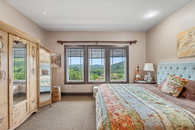 3056 Martin Hollow Rd, Culleoka, TN 38451