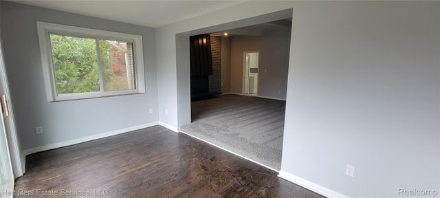 35527 Springvale Street, Farmington, MI 48331