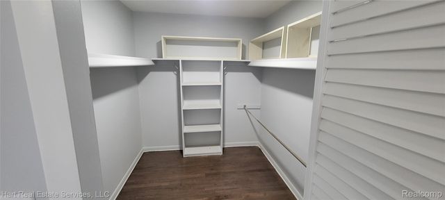 35527 Springvale Street, Farmington, MI 48331