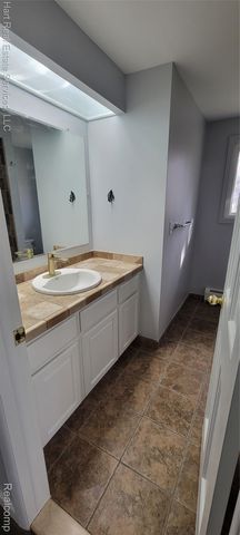 35527 Springvale Street, Farmington, MI 48331