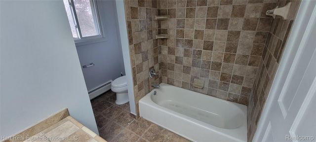 35527 Springvale Street, Farmington, MI 48331