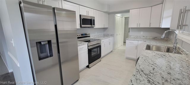 35527 Springvale Street, Farmington, MI 48331