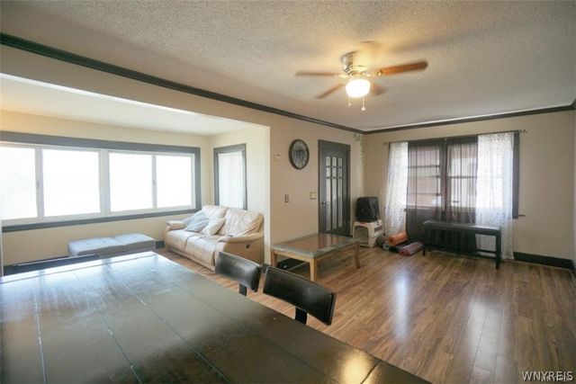 5 Hamlin Road, Buffalo, NY 14208