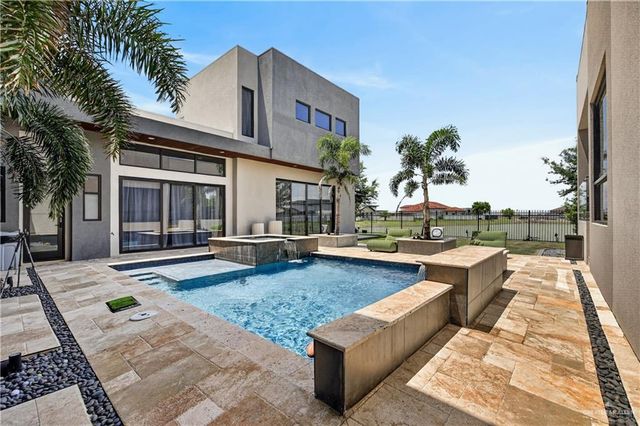 4660 Estancia Parkway, Mcallen, TX 78504