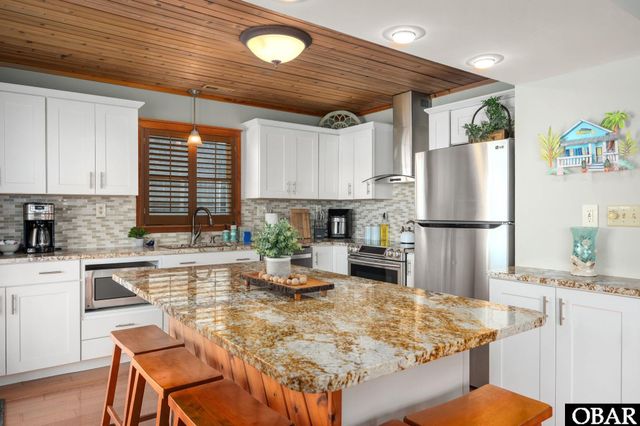 2916 S Memorial Avenue, Nags Head, NC 27959