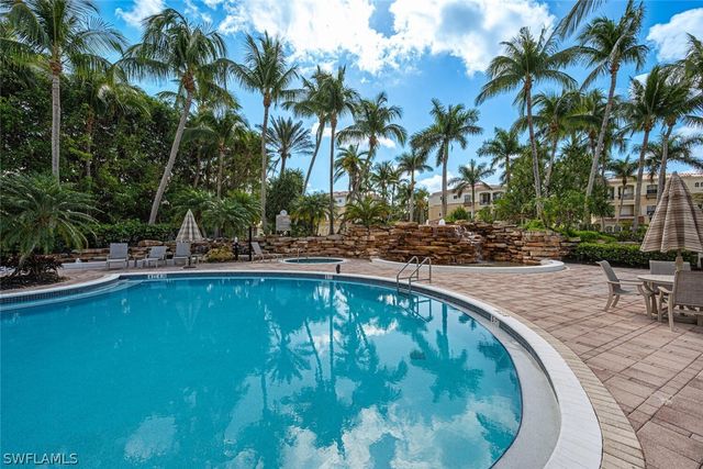 2625 Estrella CT 15-1, Naples, FL 34109