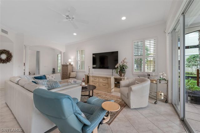 2625 Estrella CT 15-1, Naples, FL 34109