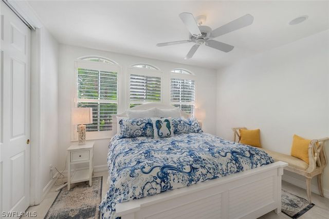 2625 Estrella CT 15-1, Naples, FL 34109