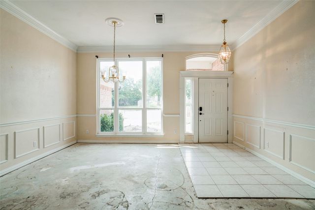 7113 Meandering Court, North Richland Hills, TX 76182