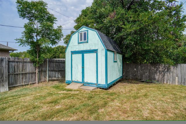 7113 Meandering Court, North Richland Hills, TX 76182