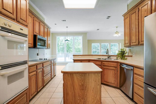 7113 Meandering Court, North Richland Hills, TX 76182