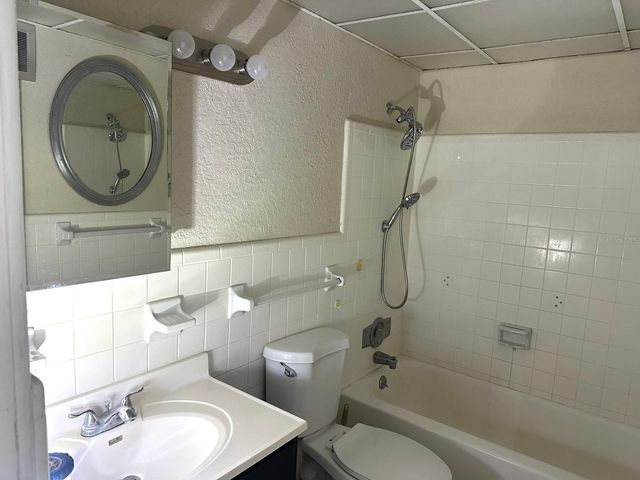 8450 112TH STREET 102, Seminole, FL 33772