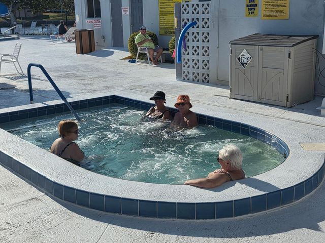 8450 112TH STREET 102, Seminole, FL 33772