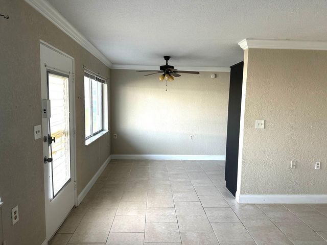 8450 112TH STREET 102, Seminole, FL 33772