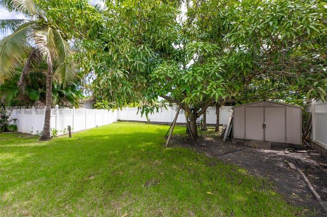 11490 W Biscayne Canal Rd, Miami, FL 33161
