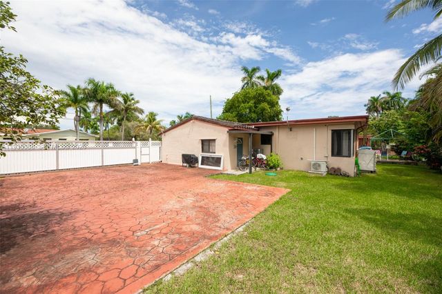 11490 W Biscayne Canal Rd, Miami, FL 33161