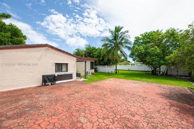 11490 W Biscayne Canal Rd, Miami, FL 33161