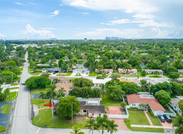 11490 W Biscayne Canal Rd, Miami, FL 33161