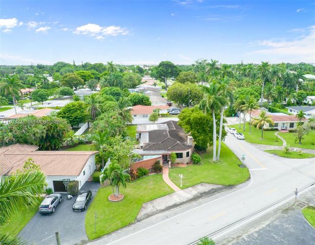 11490 W Biscayne Canal Rd, Miami, FL 33161