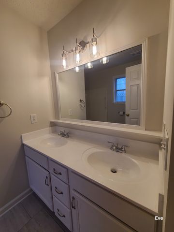 2733 Airwood Dr, Nashville, TN 37214