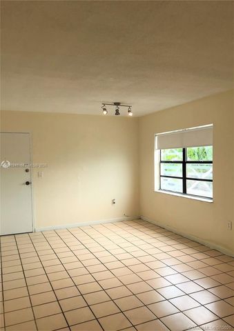 1325 W 68th Street 221, Hialeah, FL 33014