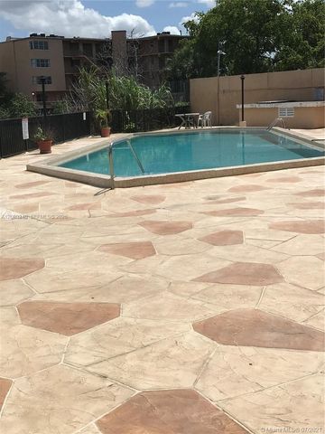 1325 W 68th Street 221, Hialeah, FL 33014