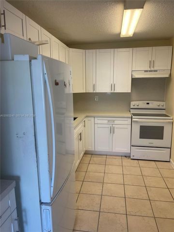 1325 W 68th Street 221, Hialeah, FL 33014