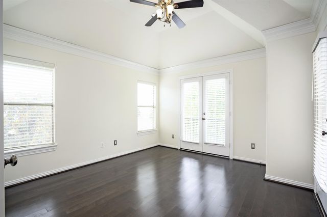 2043 Palm Forest Lane, Houston, TX 77077