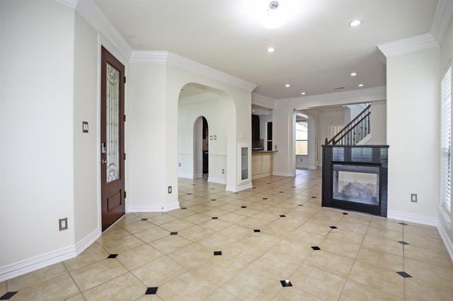 2043 Palm Forest Lane, Houston, TX 77077