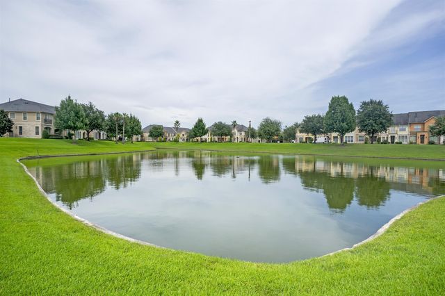 2043 Palm Forest Lane, Houston, TX 77077