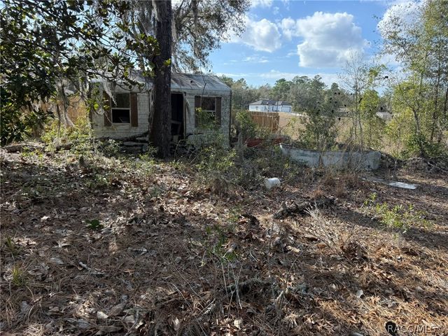 941 W Cadima Place, Citrus Springs, FL 34434