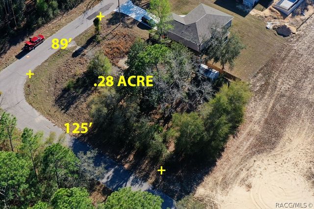 941 W Cadima Place, Citrus Springs, FL 34434