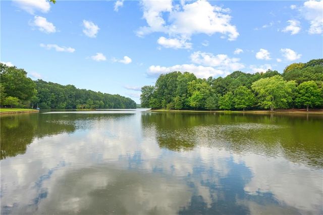 382 Teal Court, Roswell, GA 30076