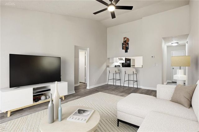 382 Teal Court, Roswell, GA 30076