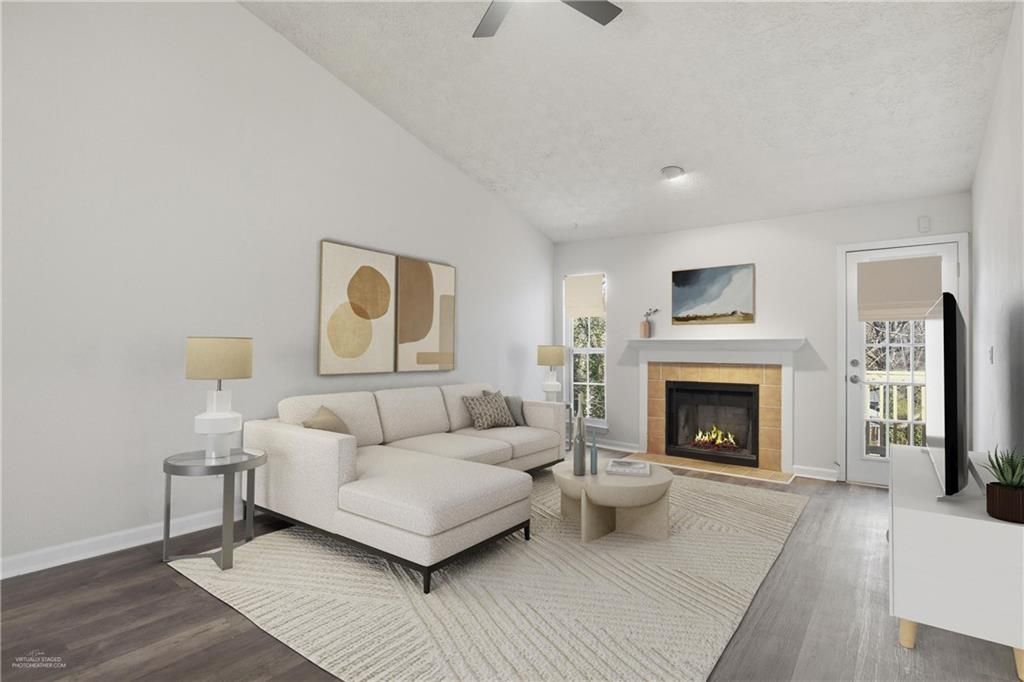 382 Teal Court, Roswell, GA 30076