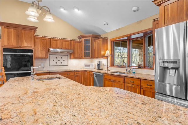 129 Sawmill Lane, Penn Twp, PA 16053