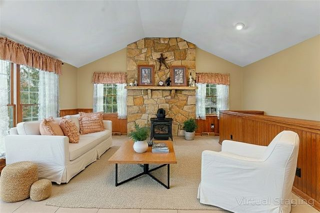 129 Sawmill Lane, Penn Twp, PA 16053