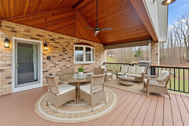 129 Sawmill Lane, Penn Twp, PA 16053