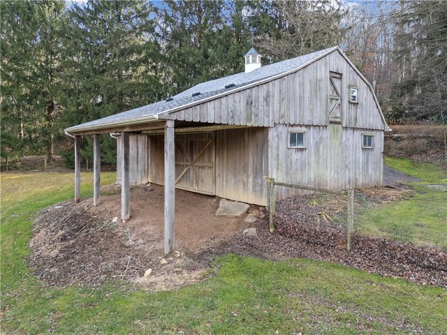 129 Sawmill Lane, Penn Twp, PA 16053