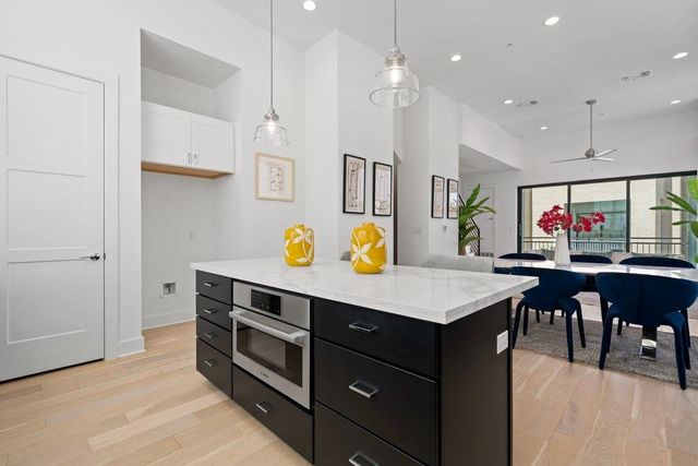 2805 McCurdy ST 19, Austin, TX 78723