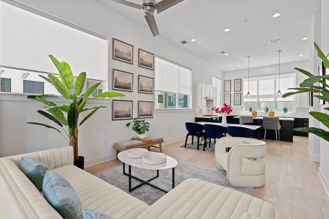 2805 McCurdy ST 19, Austin, TX 78723
